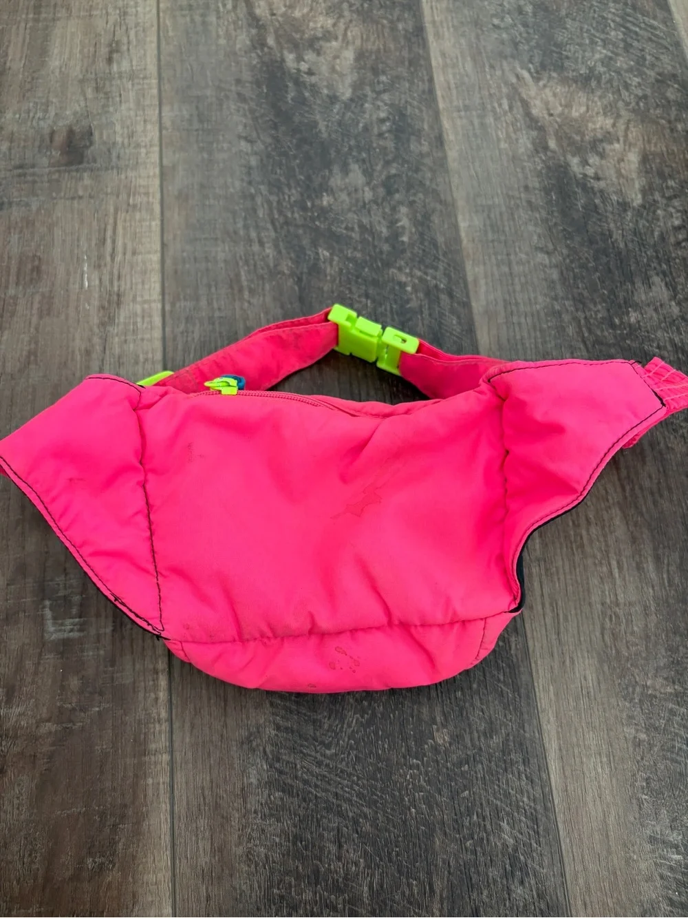 Columbia brand neon